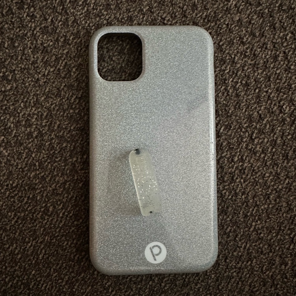 Loopy Sparkle Silver Case iPhone 11/XR with silver sparkle loop